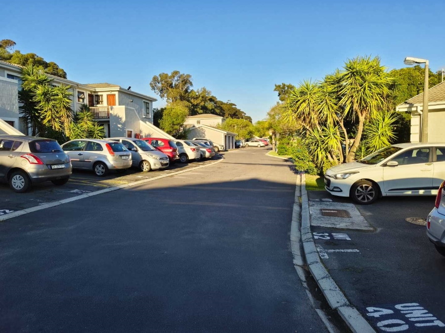 To Let 2 Bedroom Property for Rent in Sonstraal Heights Western Cape